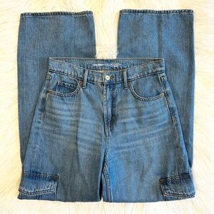 Old Navy Women’s Light Blue Relaxed Slouchy Cargo Jeans High Rise‎ Size 2